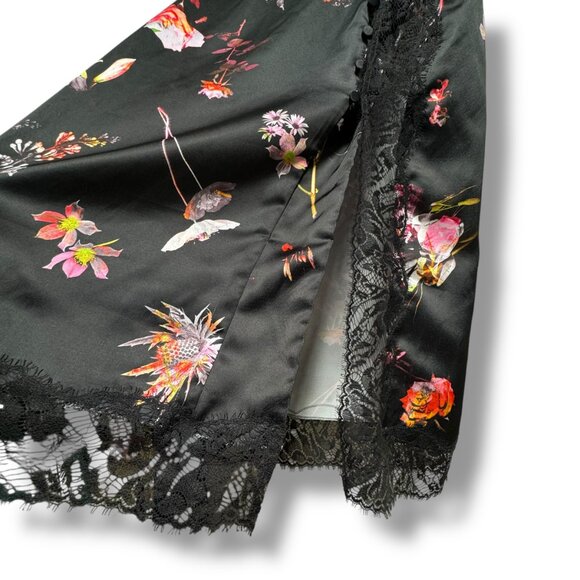 Victoria's Secret Dresses & Skirts - Vintage Victoria’s Secret Knee Length Black Lace Slit skirt Size Small Y2K